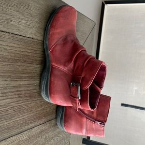 Leather Clark’s boot